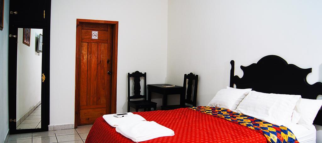 Uw Oasis Hotel La Ceiba Camera foto