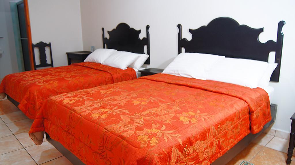 Uw Oasis Hotel La Ceiba Camera foto