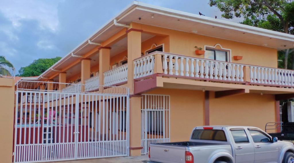 Uw Oasis Hotel La Ceiba Camera foto
